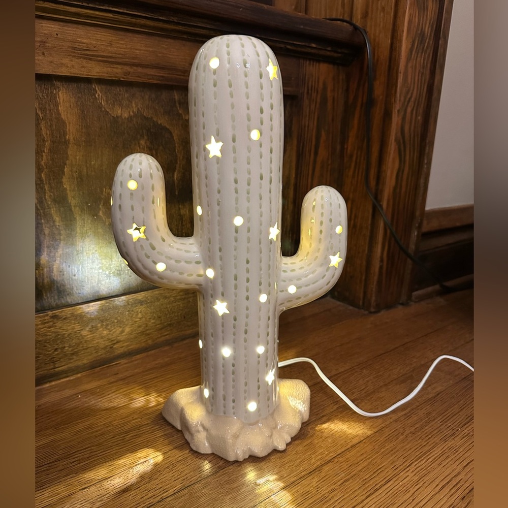 15” Light-Up Corded Ceramic Cactus Lamp in Cream/Sage Green
